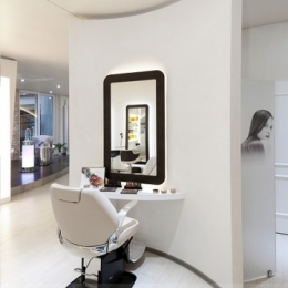 design interior salon Wolf s Friseure Sigma barber chair.jpg