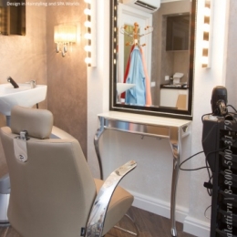 interior beauty salon mon plezir lioness make up chair (4).jpg