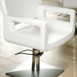 Парикмахерское кресло Maletti Paloma на квадратном основании
