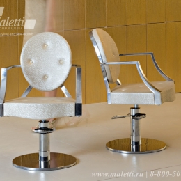 Парикмахерское кресло Maletti Pompadour на круглом основании