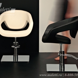 Парикмахерское кресло Maletti Striaptease на квадратном основании