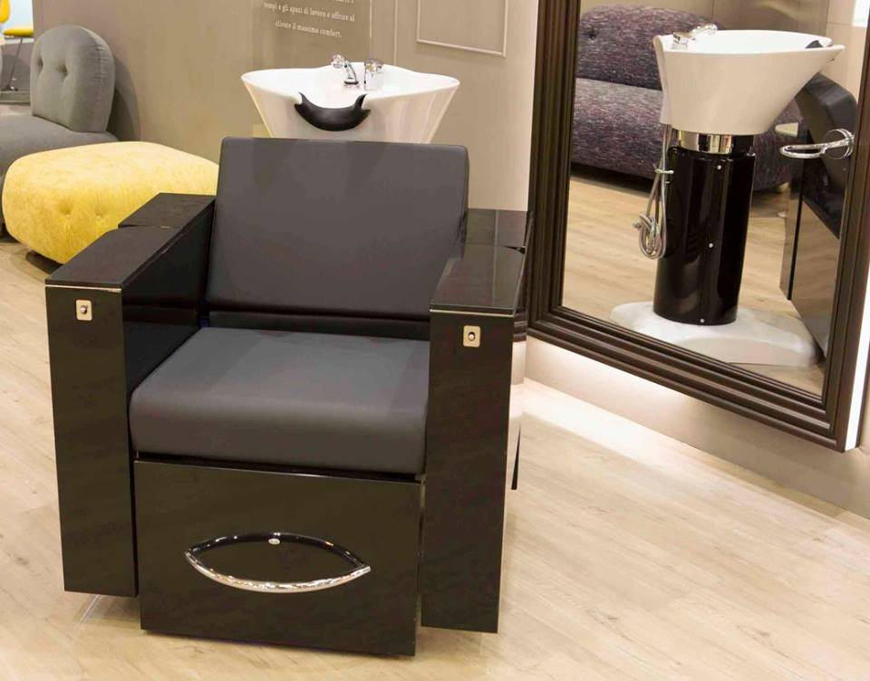 парикмахерское оборудование Soprano Special Chair универсальное парикмахерское кресо трансформер мойка маникюр и педикюр